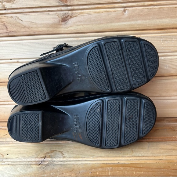 DANSKO Savanna Embossed Brown Leather
Mary Jane Clogs Sz 7 - Picture 8 of 13